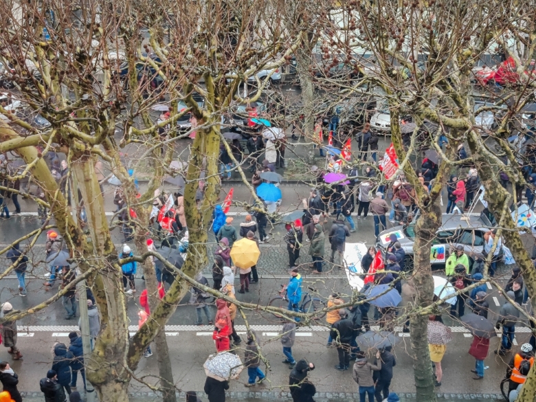 Documentary photograph from Article 11