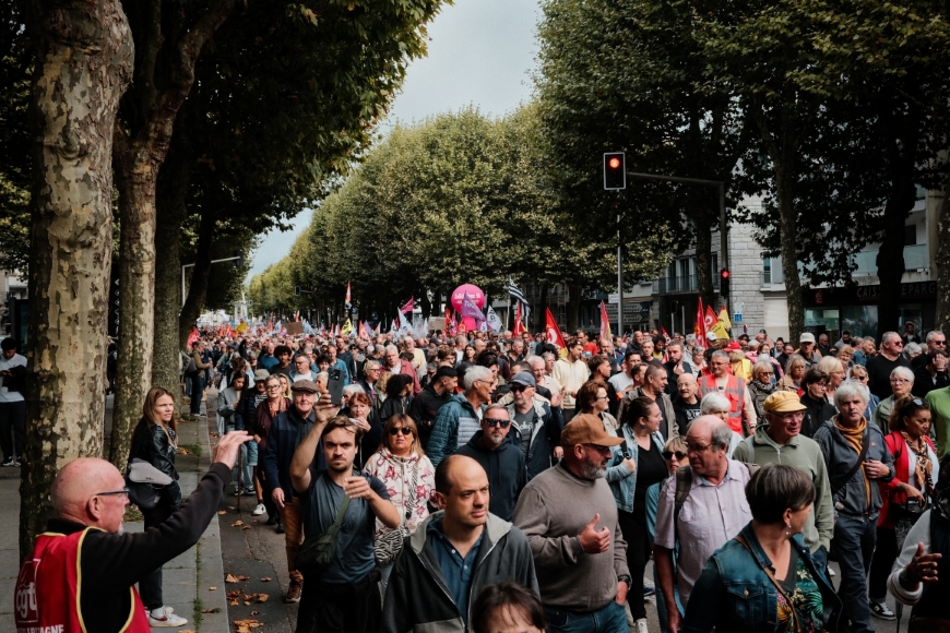 Documentary photograph from Article 11